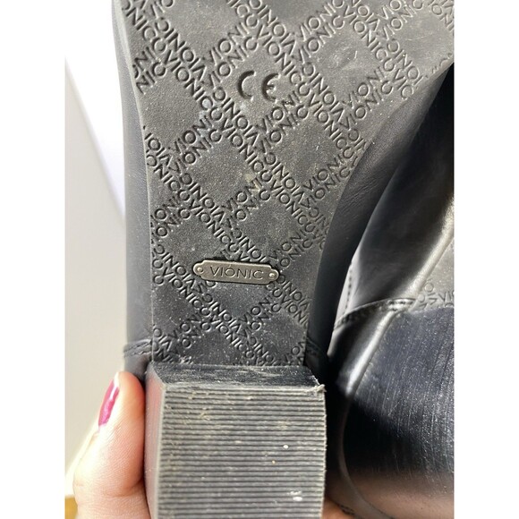 Vionic Womens Size 8 M Black Leather Zip Buckle Ankle Fashion Boots Bootie - Picture 4 of 9